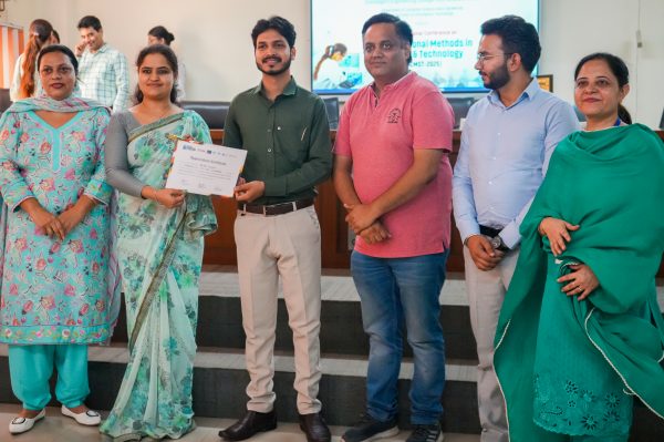 makes360 CEO received an award